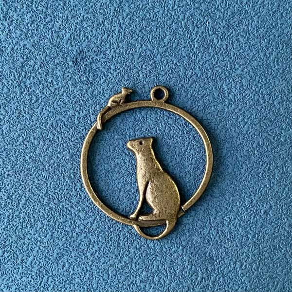 Подвеска Кошка и мышка в рамке, 26х31мм, бронза, 1шт