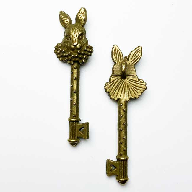 Подвеска Ключ Кролик, 15х51мм, бронза, 1шт